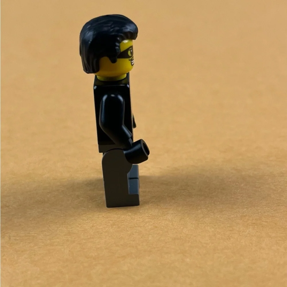 LEGO Cty 0475 City Bandit Mask City Town Police Minifigure 2”